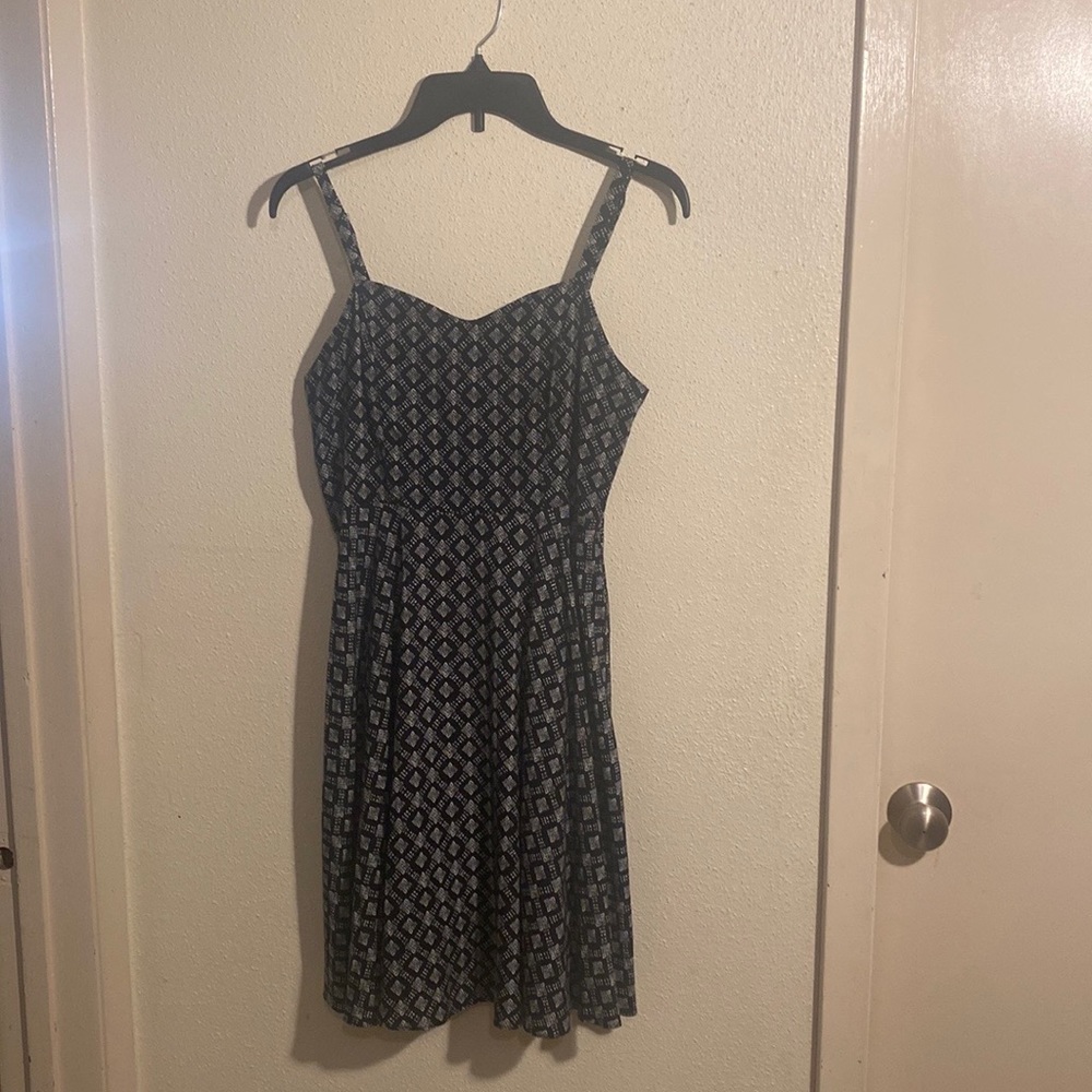 Black and white junior dress 29 inches long
